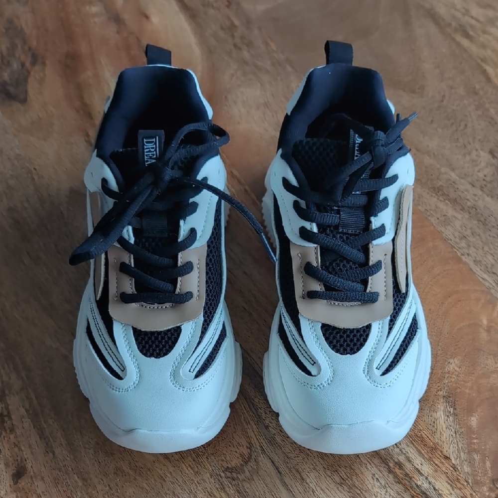 Dream Pairs Women's Black and White Sneakers 6 Sporty Comfortable